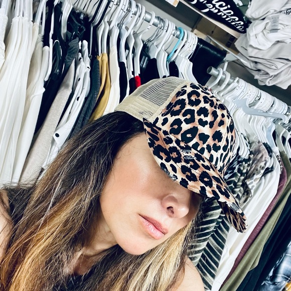 Leopard chic Fashionable Must have Baseball cap - Picture 5 of 5